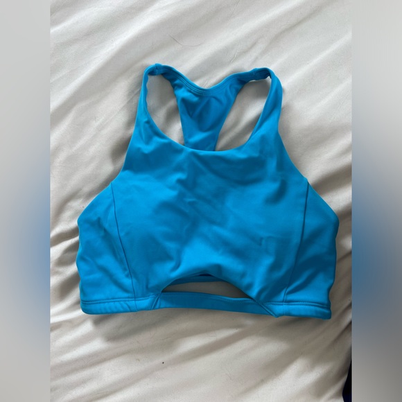 Alphalete sport bras - Picture 2 of 4